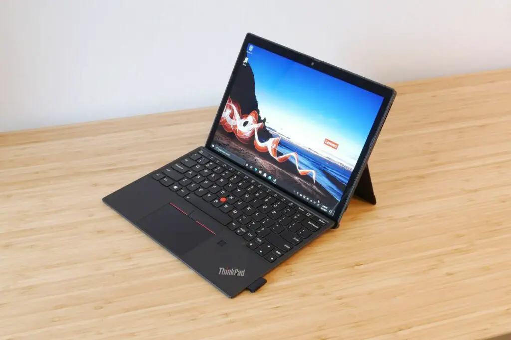 Varför Lenovo fortfarande använder den konstiga Red Nub 1 P1050261 01bfacf3135244ba9ef702f7a23dd797
