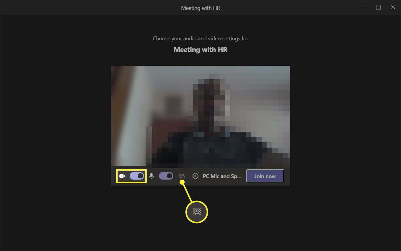 Aktivera kamerabrytaren och bakgrundsknappen markerad i Microsoft Teams.