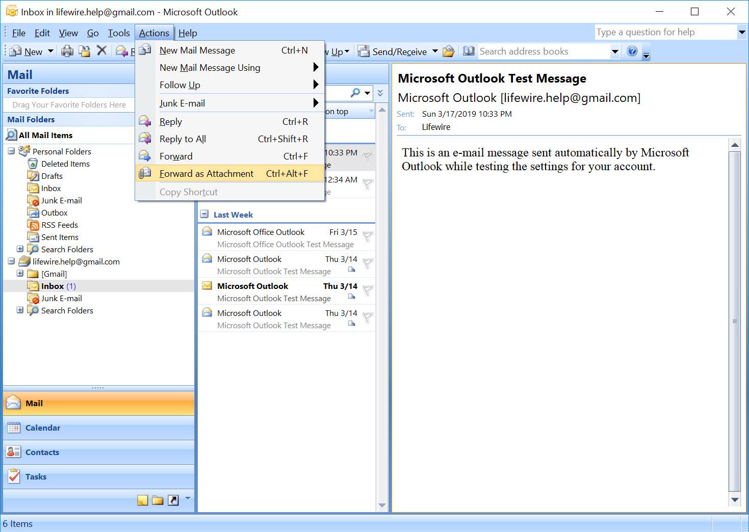 Outlook 2007 med menyn Åtgärd och Vidarebefordra som bilaga vald