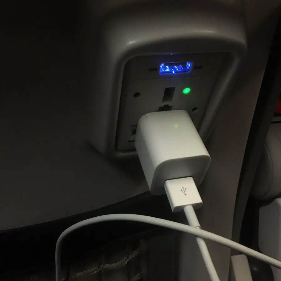 Alaska Airlines In-Seat Power