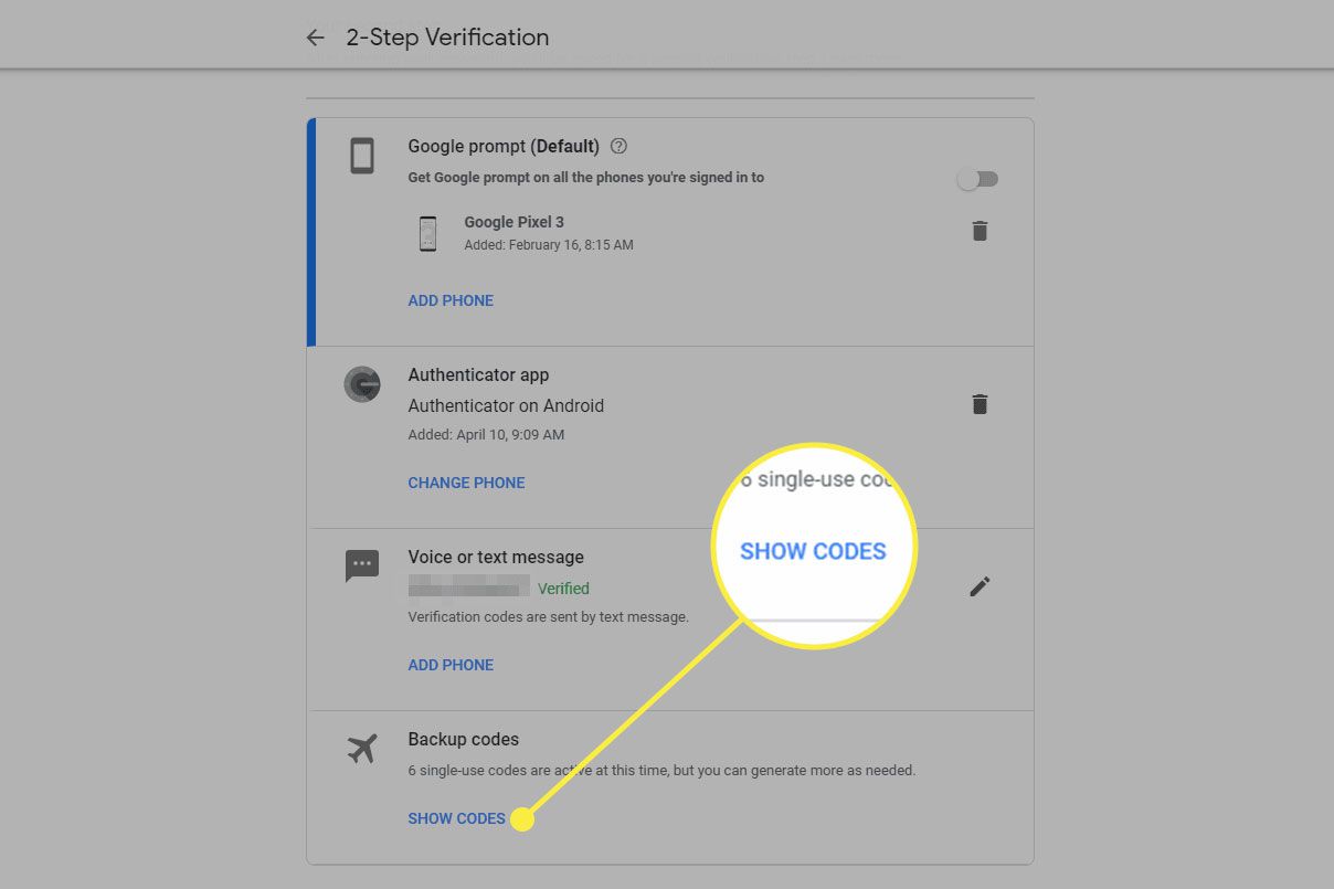 En skärmdump av Gmails inställningar för tvåstegsverifiering med länken Visa koder markerad