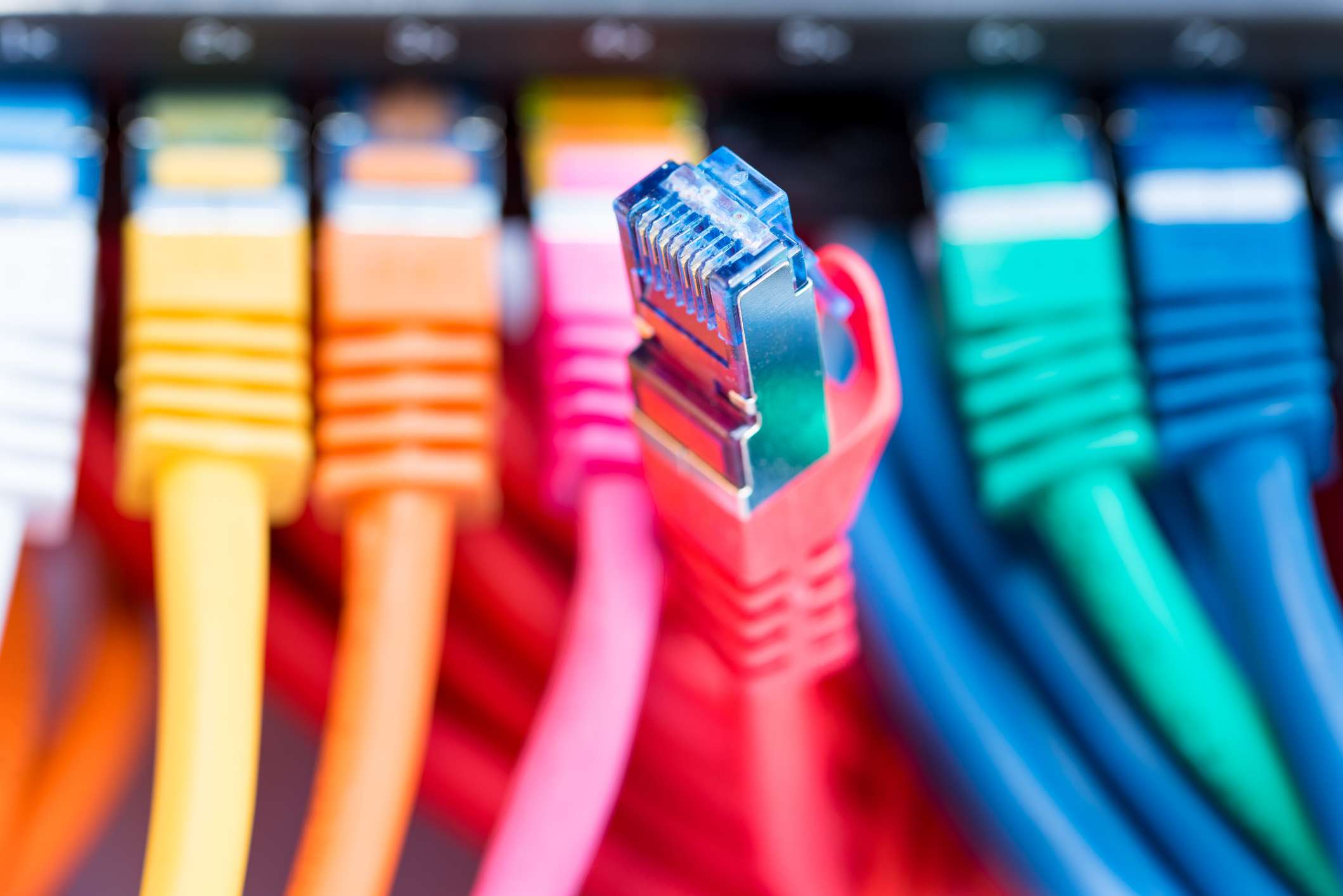 Ethernet-kablar i alla färger
