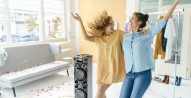 Så här ansluter du en Bluetooth-högtalare till din telefon 84 GettyImages 909600256 5b75d62ac9e77c0057913a4a