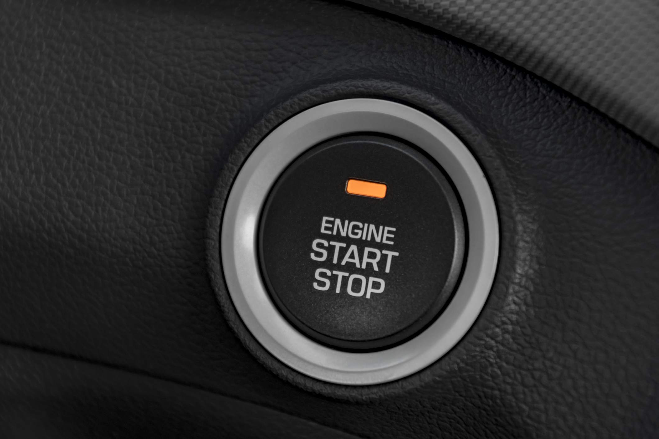 Motor Start Stop-knapp i en bil
