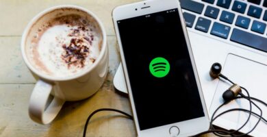 001 how to listen to spotify with friends a8007f59e3a9402d9bd7782a7f5c9d8e