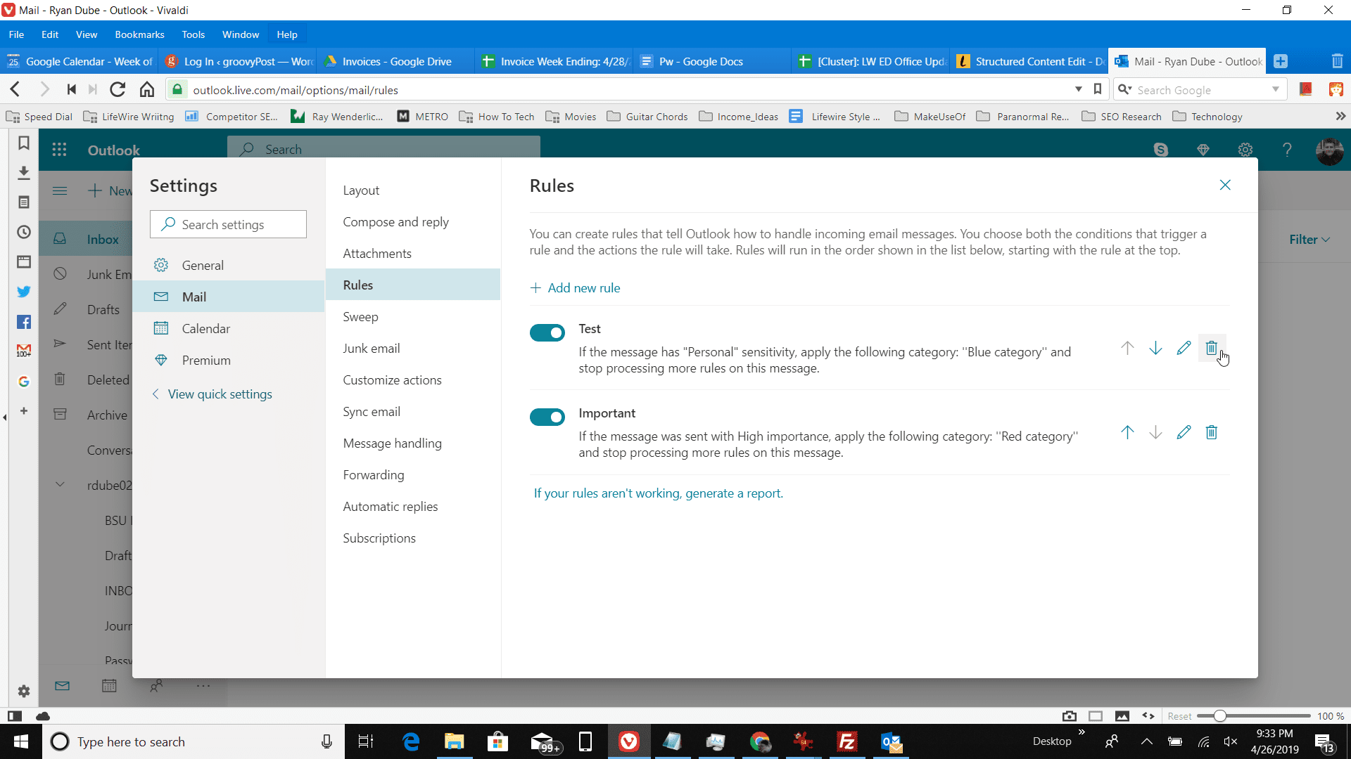 Skärmdump för att radera en regel i Outlook.com