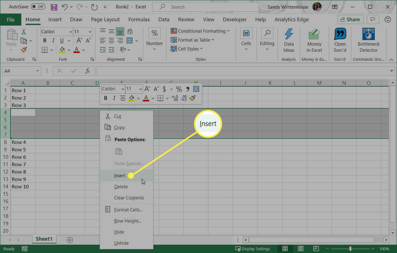 Använd högerklickmenyn för att infoga i Excel.