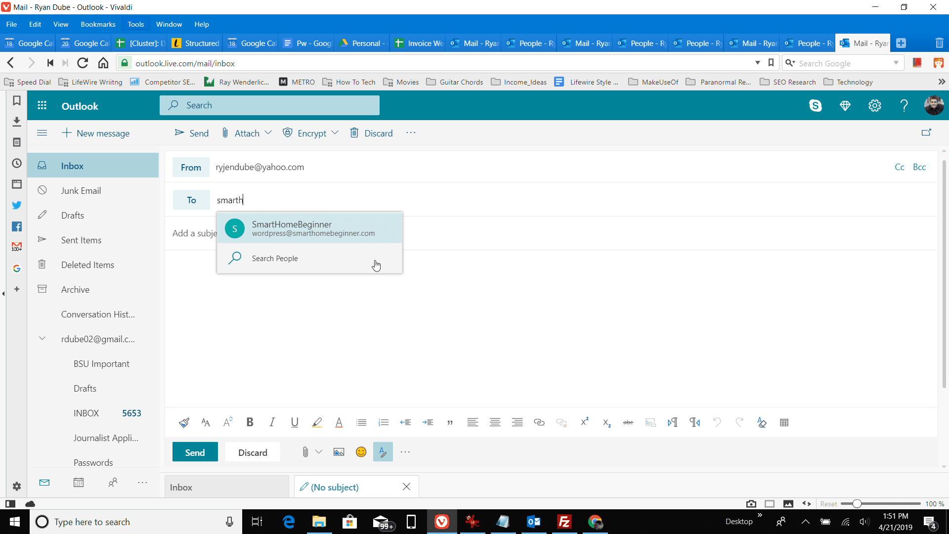Skärmdump av att använda fältet Till i Outlook.com för att hitta kontakter