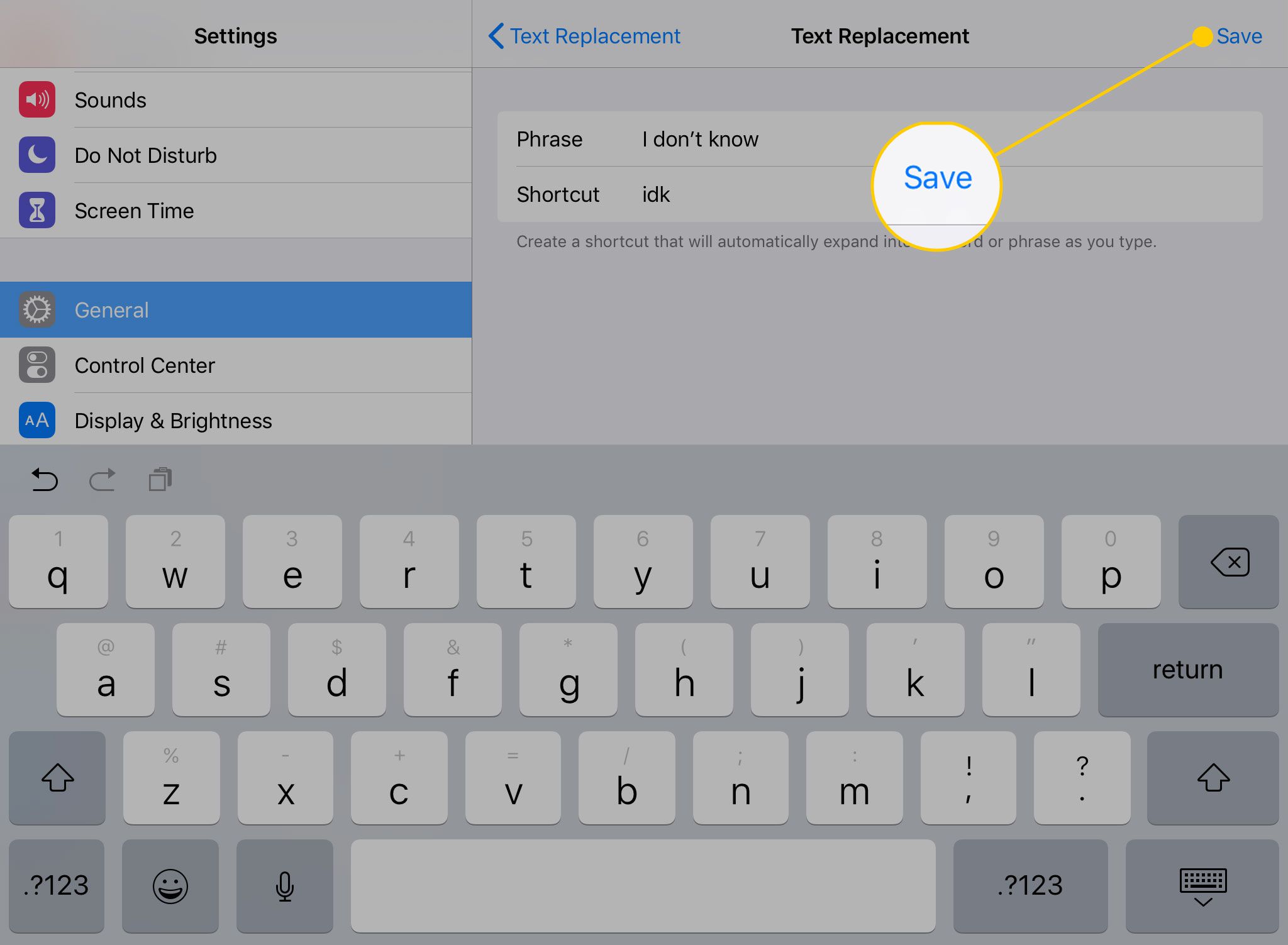 Textbytesmeny på en iPad med knappen Spara markerad