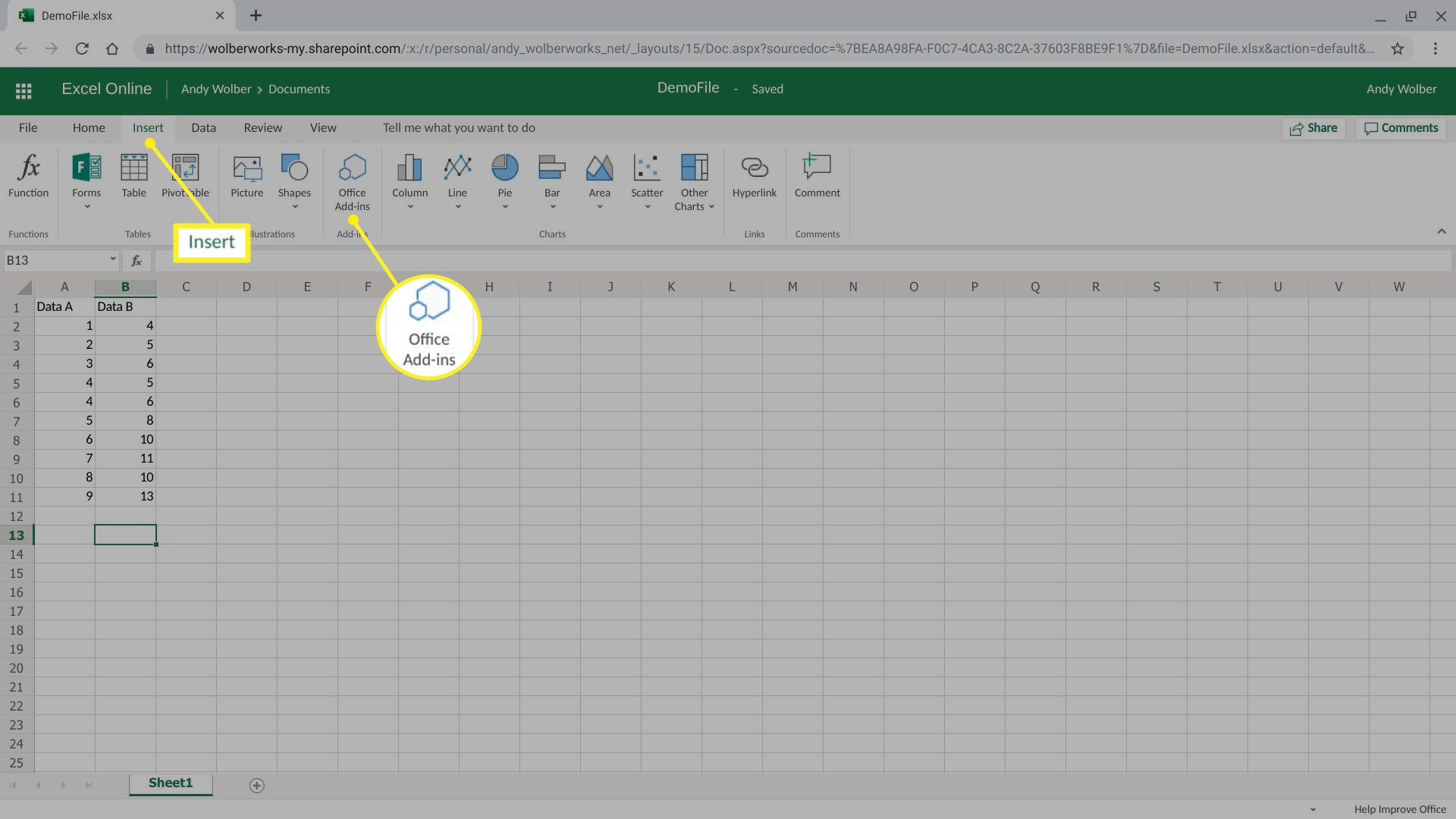 Visar Excel Online-menyn Infoga med Office-tillägg markerade