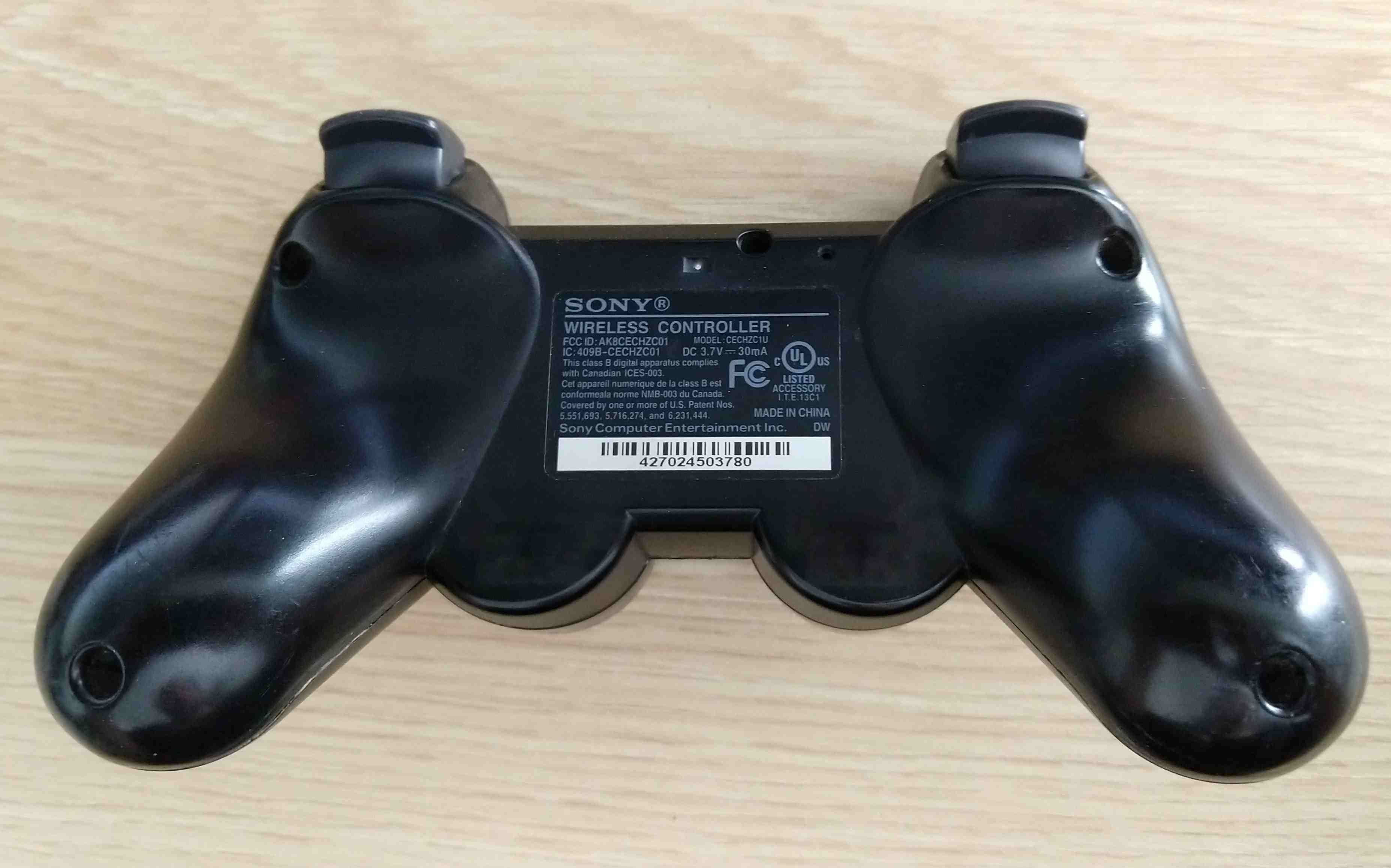 Baksidan på en PS3-kontroller