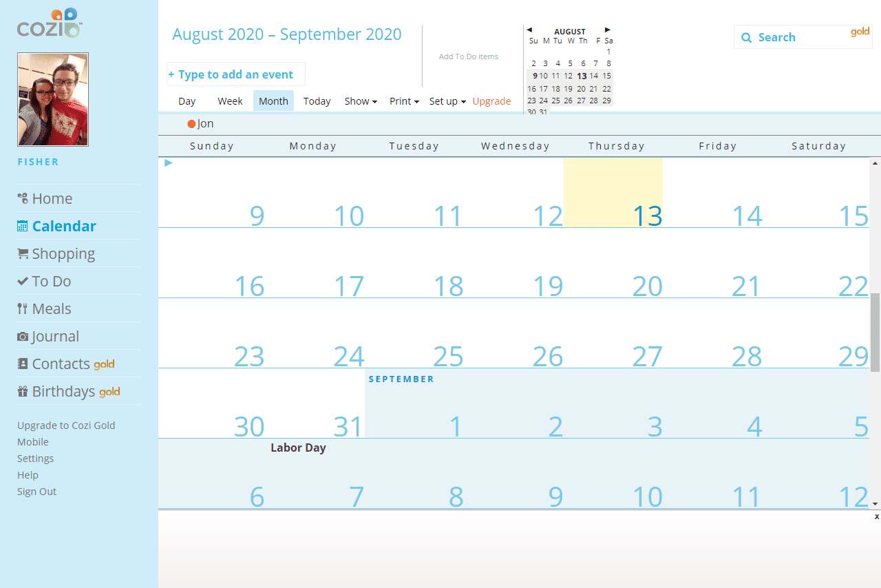 Cozi-kalender i månadsvy