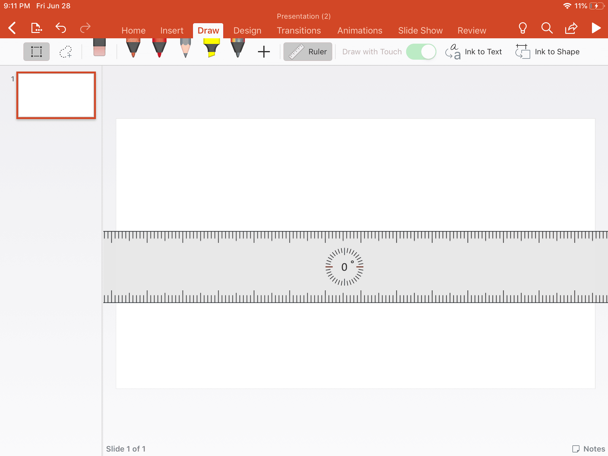 Använd linjalverktyget i Powerpoint för att skapa en rak linje