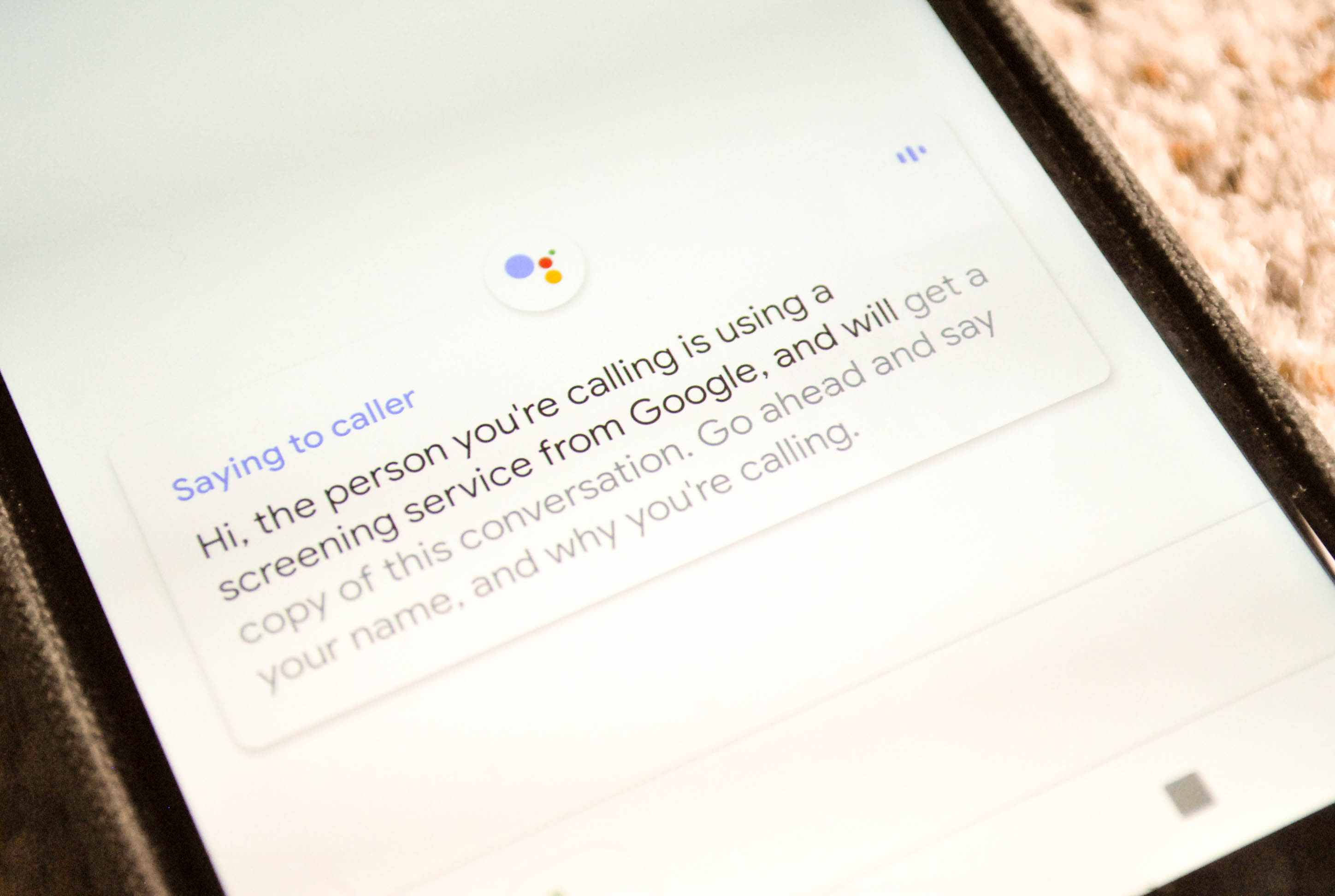 Google Assistant visar en avskrift för skärmade samtal.