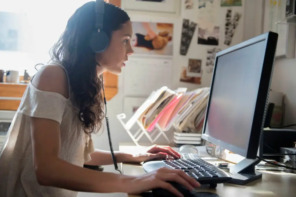Lägga till musik i Windows Media Player 11 1 GettyImages 726775327 5b034706119fa800376cdf77 8de929236d384b53b32e531c1506d9a9