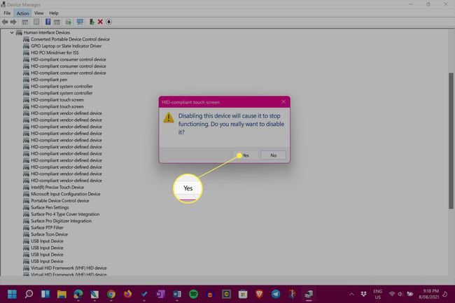 Windows 11 Enhetshanteraren med dialogrutan för bekräftelse av inaktivera enhet och Ja markerad