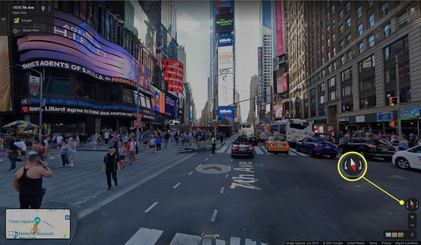 Google Maps gatuvy över New York med pil markerad